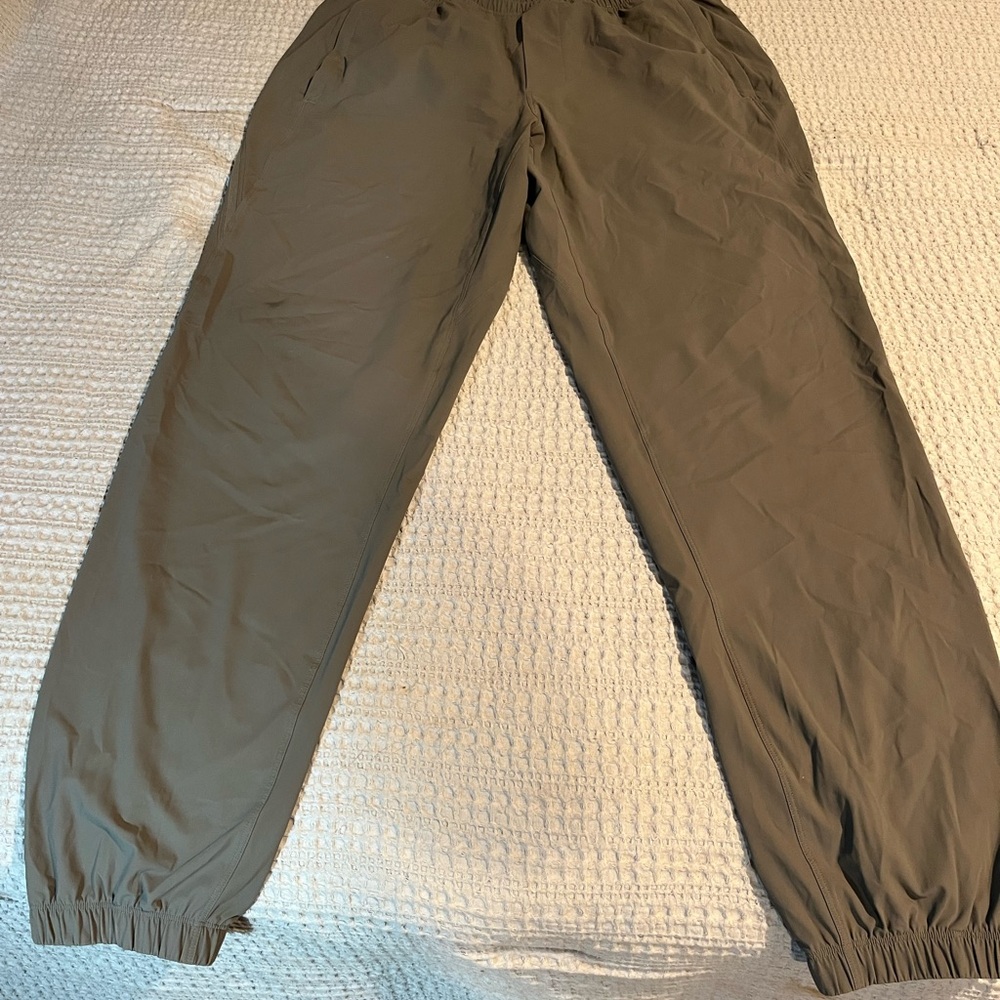 Lululemon Athletica Tan Joggers Sweatpants